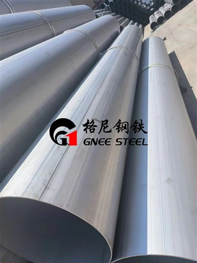 Tubo de acero soldado con tubo sin costura